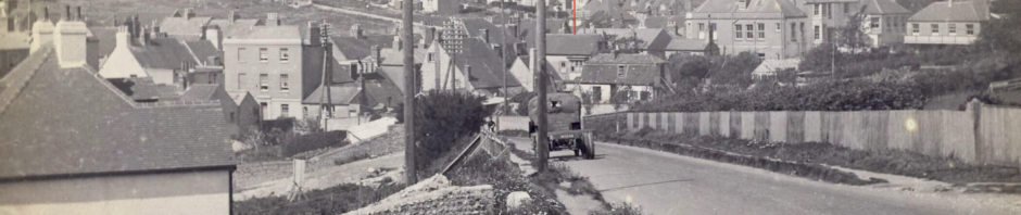 1906 view of Rottingdean Old Customs House annotated with red line